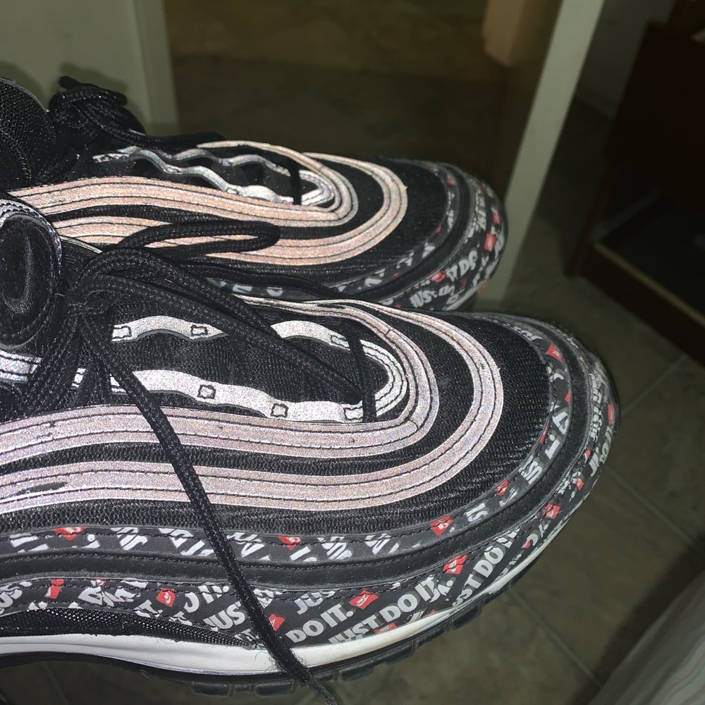 “Just Do It” Nike Air Max 97